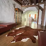 Luxury In The Heart Of Medieval Old Town Lägenhet *