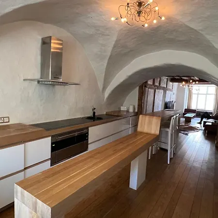 아파트 Romantic Suites In The Heart Of Medieval Tallinn Old Town *