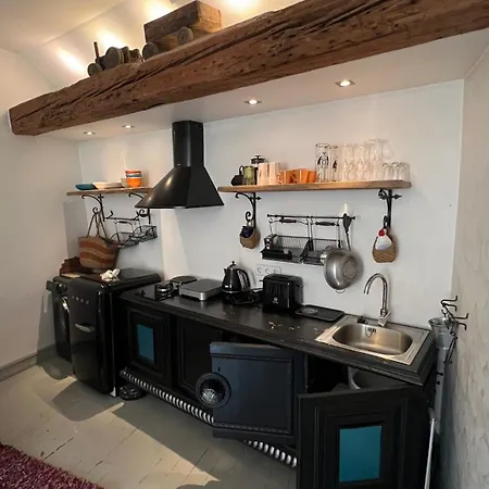 아파트 Romantic Suites In The Heart Of Medieval Tallinn Old Town