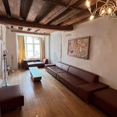 Romantic Suites In The Heart Of Medieval Tallinn Old Town 아파트 탈린