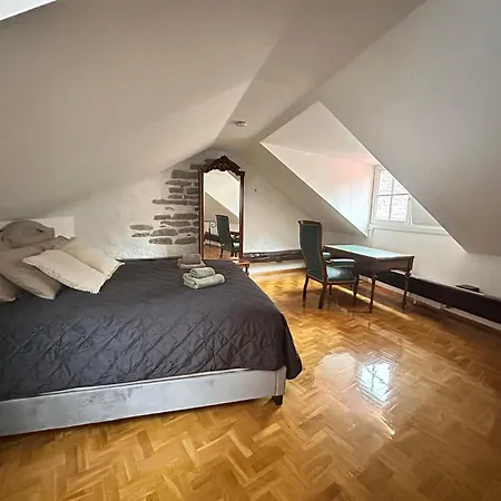 Luxury In The Heart Of Medieval Old Town Daire *