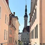 Luxury In The Heart Of Medieval Old Town * Tallinn
